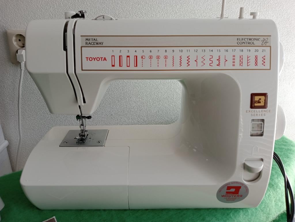 !! 💚 Toyota Naaimachine zoekt reparatie 💚 !!, Ophalen, Gebruikt, Naaimachine, Overige merken