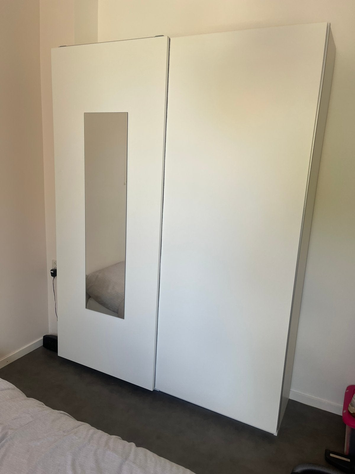 IKEA Pax kledingkast met schuifdeuren, in erg goede staat!, Huis en Inrichting, Kasten | Kledingkasten, Ophalen, Gebruikt, 25 tot 50 cm