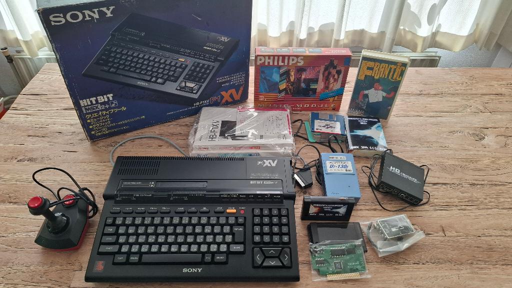 MSX 2+  Sony HB-F1XV  MSX2+ computer met toebehoren, Ophalen of Verzenden, MSX