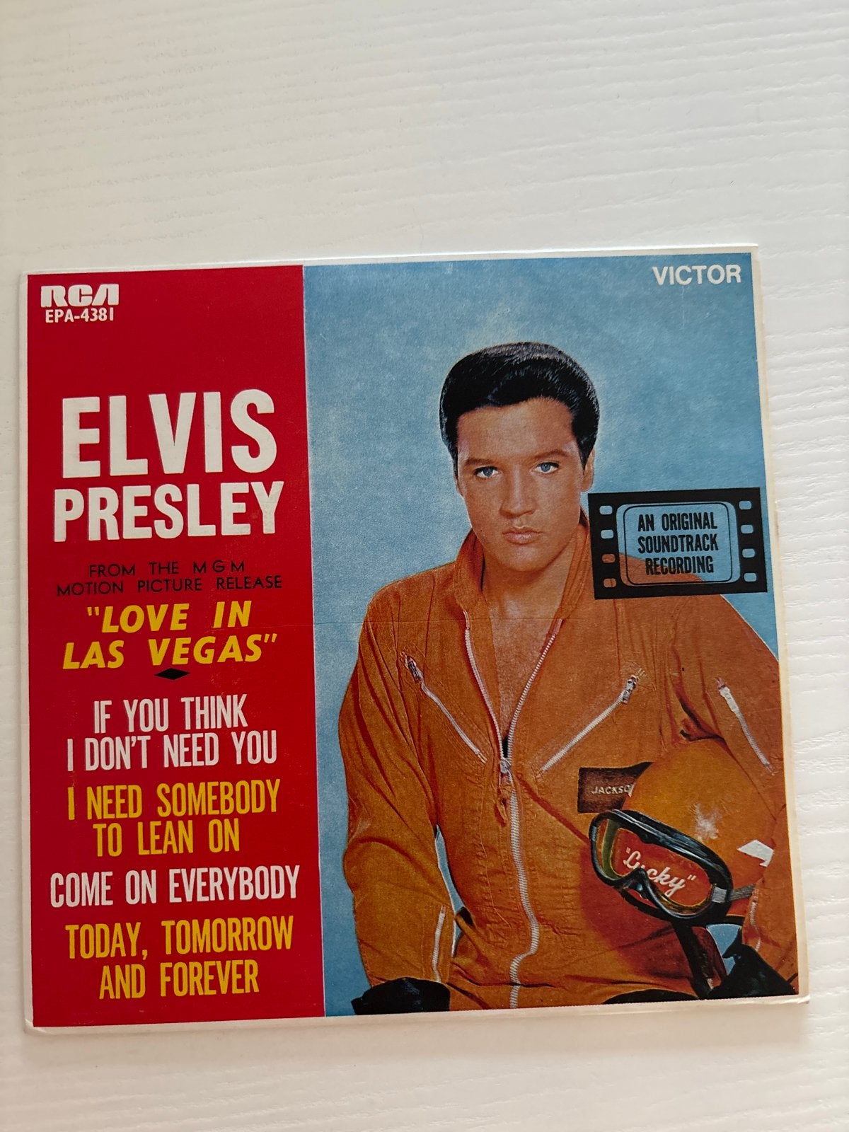 Elvis -Love in Las Vegas (45 toeren, Australië), Ophalen of Verzenden, Zo goed als nieuw, Cd of Plaat
