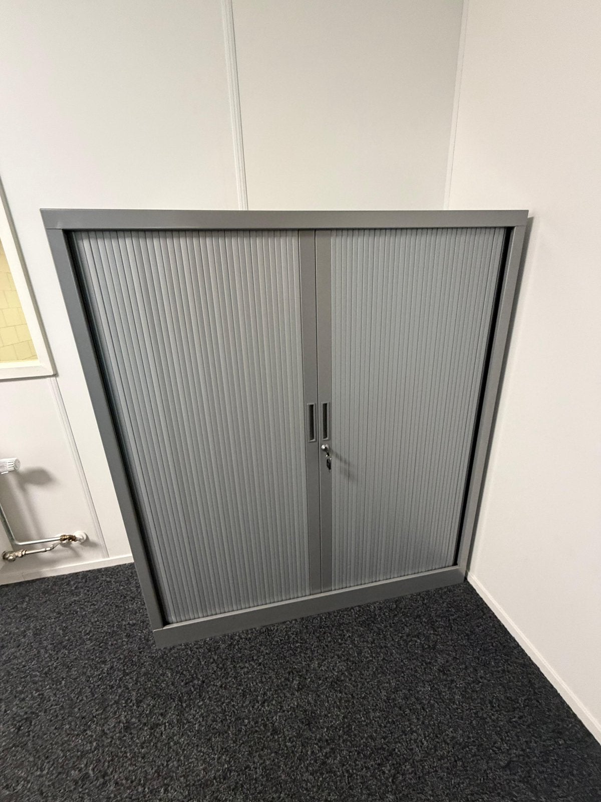 Grijze Roldeurkasten/ Archiefkasten 135x 120cm – Nette Staat, Ophalen, Zo goed als nieuw, 25 tot 50 cm, 100 tot 150 cm