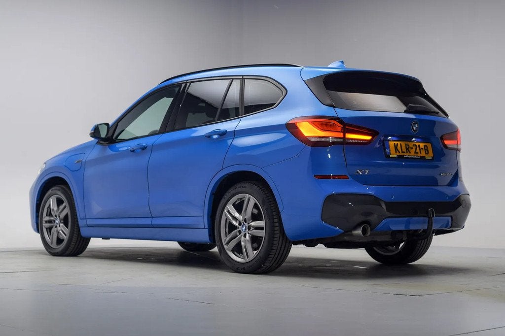 BMW X1 xDrive25e M Sport [ LED Navi prof. Stoelverwarming HU, Automatische klimaatregeling, Gebruikt, 750 kg, Blauw