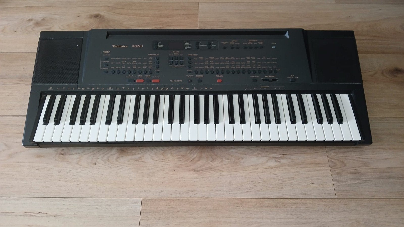 Technics KN220 Keyboard Perfecte staat, weinig gebruikt, Muziek en Instrumenten, Ophalen, 61 toetsen, Zo goed als nieuw, Met standaard