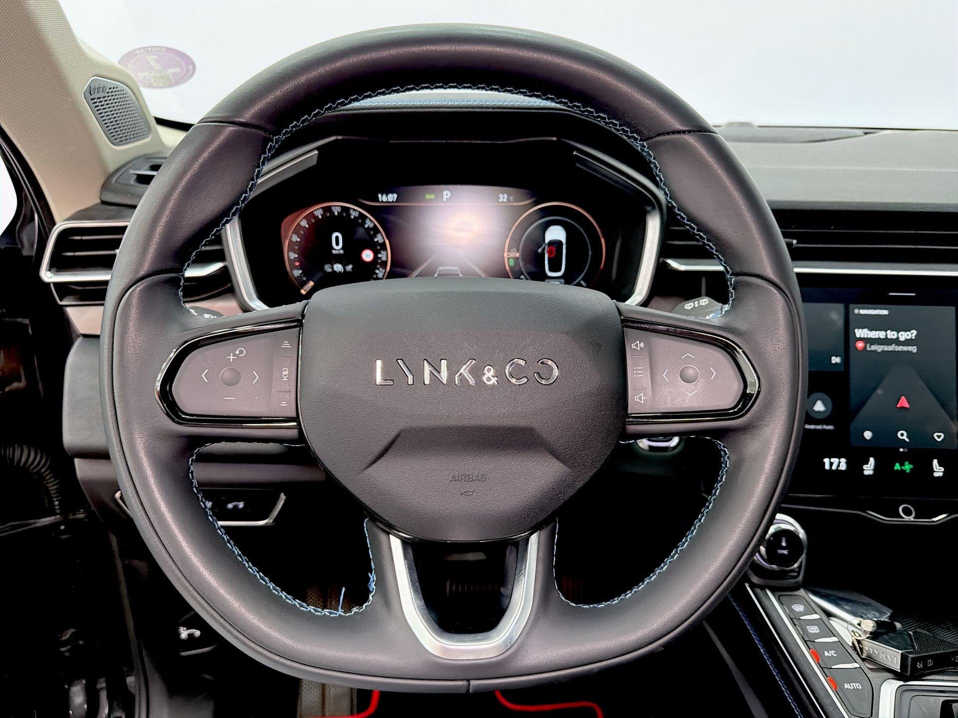 Lynk & Co 01