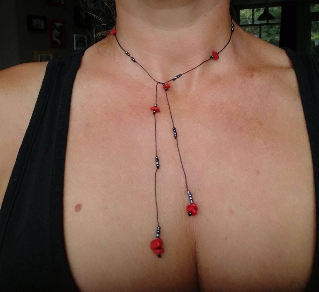Nieuw handgemaakt kettinkje met natuursteentjes rood, Ophalen of Verzenden, Nieuw, Rood, Steen of Mineraal