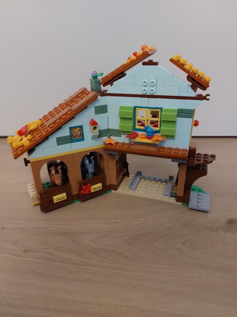 LEGO Friends Manege van Heartlake City (41126), Kinderen en Baby's, Speelgoed | Duplo en Lego, Lego, Friends, Ophalen of Verzenden