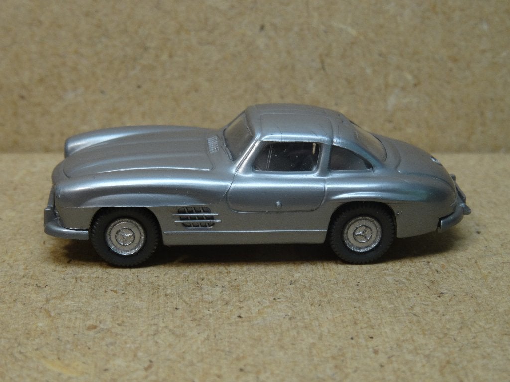WIKING 1/87, MERCEDES BENZ 300 SL, Zilver, Zie Foto`s, Hobby en Vrije tijd, Ophalen of Verzenden, Zo goed als nieuw, Auto, Wiking