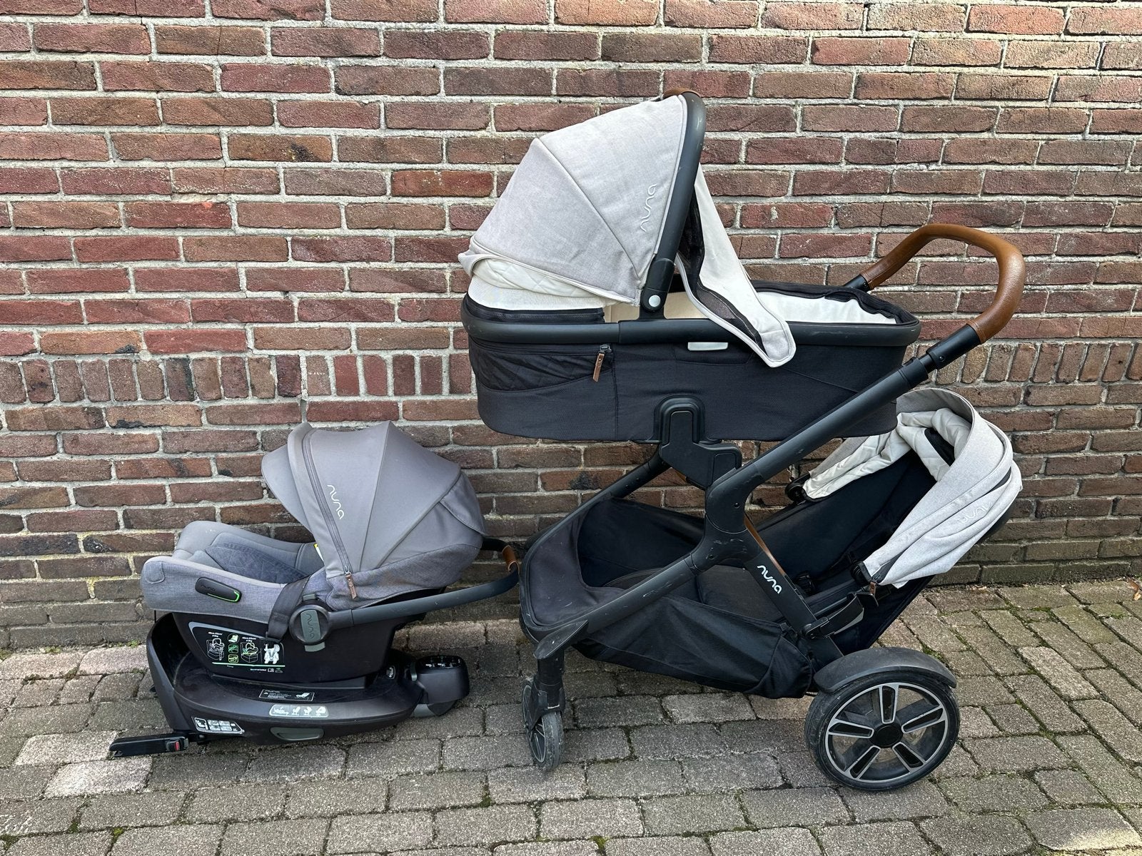Nuna kinderwagen met reiswieg en autostoeltje, Zo goed als nieuw, Combiwagen, Met autostoeltje, Ophalen
