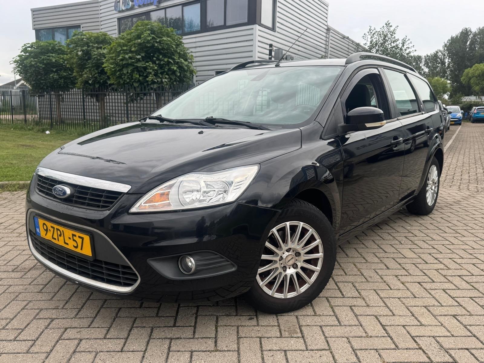 Ford Focus Wagon 1.6 TI-VCT Cruise Clima PDC Ghia, Auto's, 1596 cc, Gebruikt, Zwart, 4 cilinders