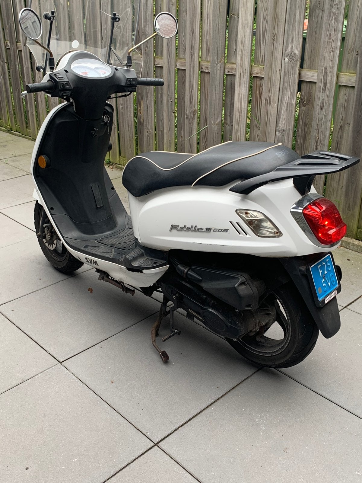 Sym fiddle2 te koop, Fietsen en Brommers, Scooters | SYM, Ophalen, Maximaal 45 km/u, Zo goed als nieuw, Benzine