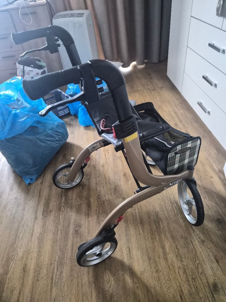 rollator, Ophalen, Opvouwbaar, Zo goed als nieuw