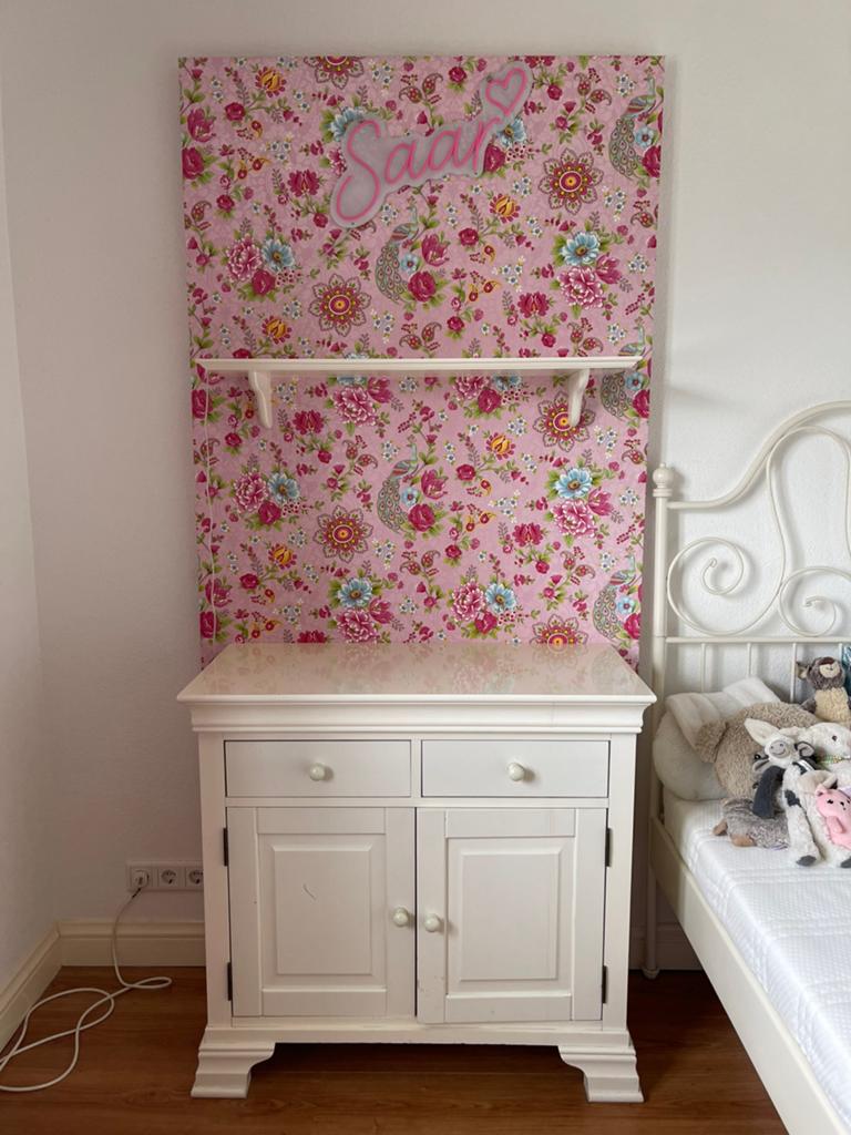 Babykamer ledikant kast commode en hemelbed landelijk, Kinderen en Baby's, Kinderkamer | Complete kinderkamers, Ophalen, Gebruikt