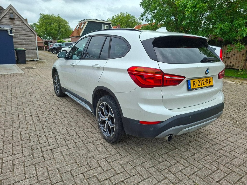 BMW X1 SDrive18i Centennial High Executive handels/ prijs zo, Auto's, BMW, 136 pk, Gebruikt, Euro 6, Leder en Stof