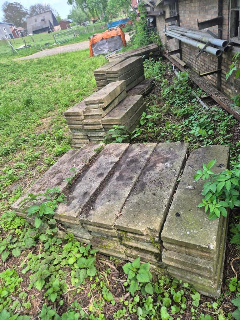 Betonnen bielzen opsluitranden betonranden 100x30x10 cm, Tuin en Terras, Tegels en Klinkers, Ophalen, Gebruikt, Beton, Overige typen