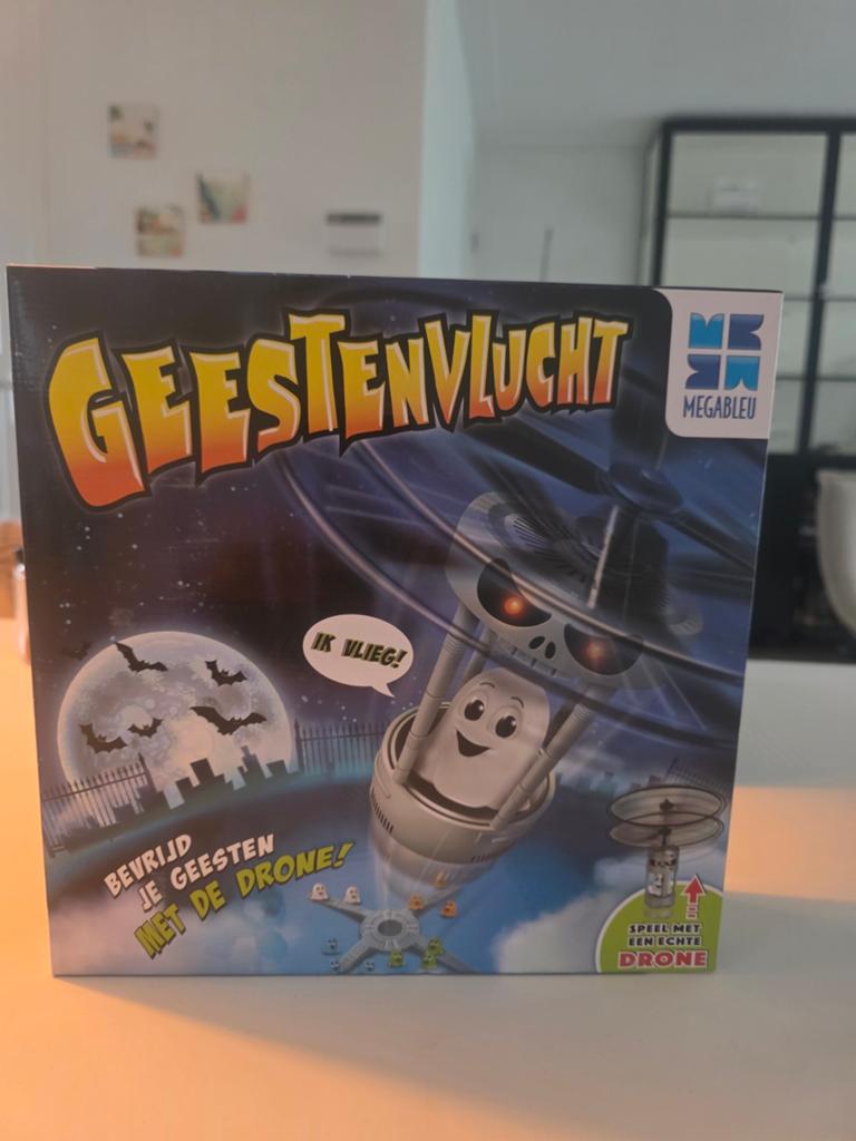 Geestenvlucht: gezelschapsspel met echte drone!, Ophalen of Verzenden, Zo goed als nieuw, Jongen of Meisje