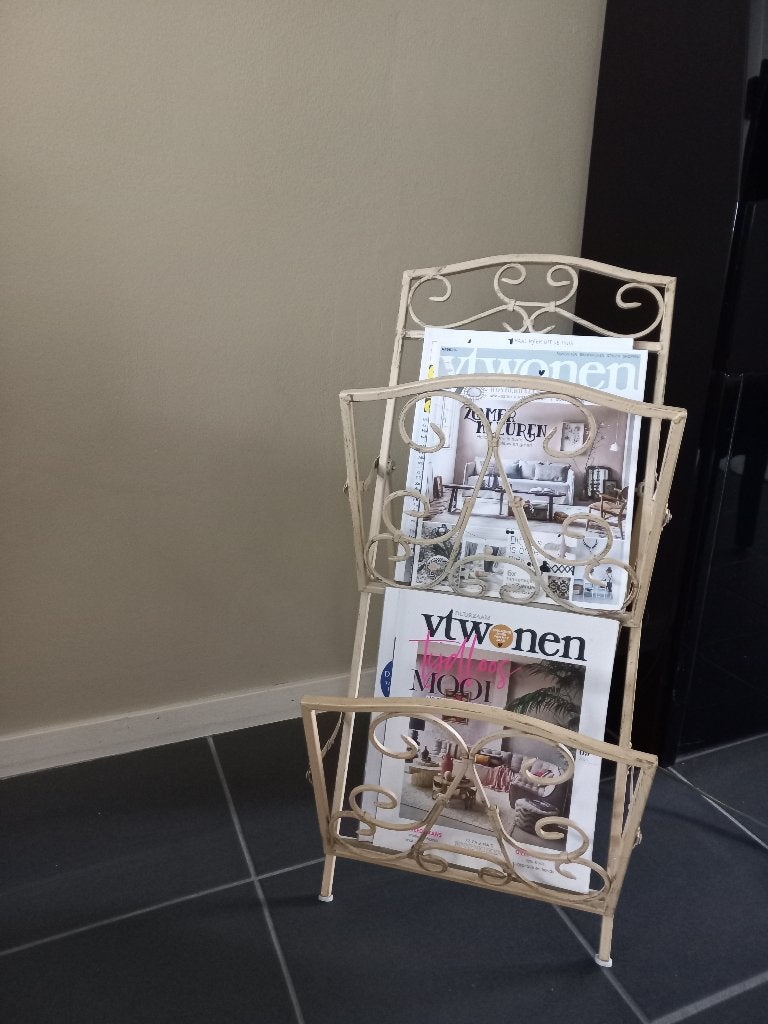 tijdschriftenrekje, Metaal, Lectuurbak, Ophalen of Verzenden, Zo goed als nieuw