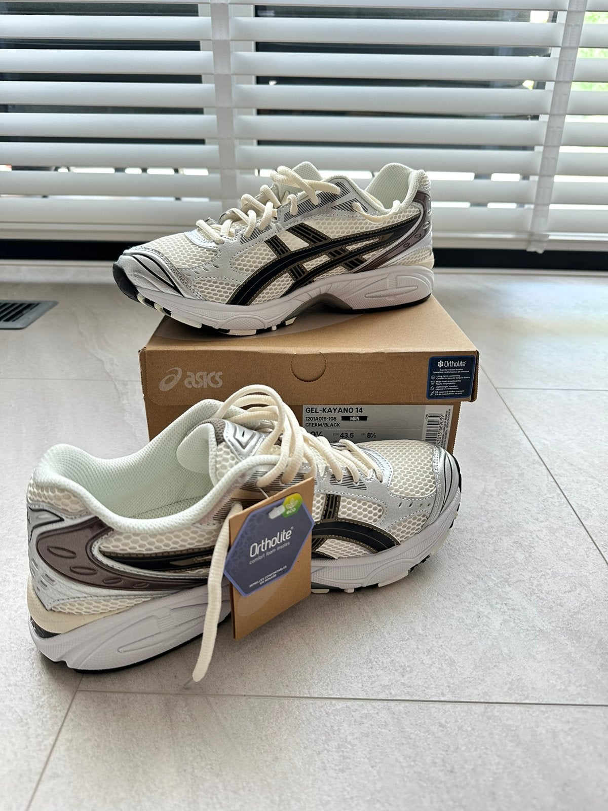 Asics Gel kayano 14 (43,5) Cream black metallic plum, Ophalen of Verzenden, Nieuw