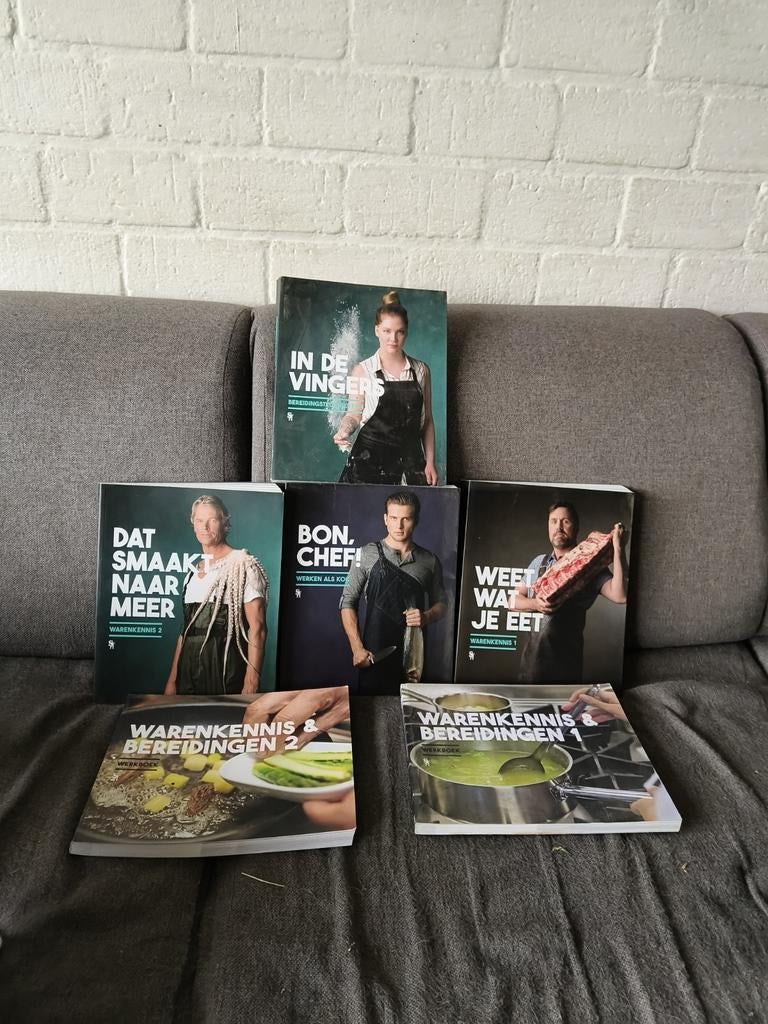 Warenkennis kok 1 en deel 2 werken als kok, Boeken, Ophalen, Zo goed als nieuw, Overige niveaus, Nederlands