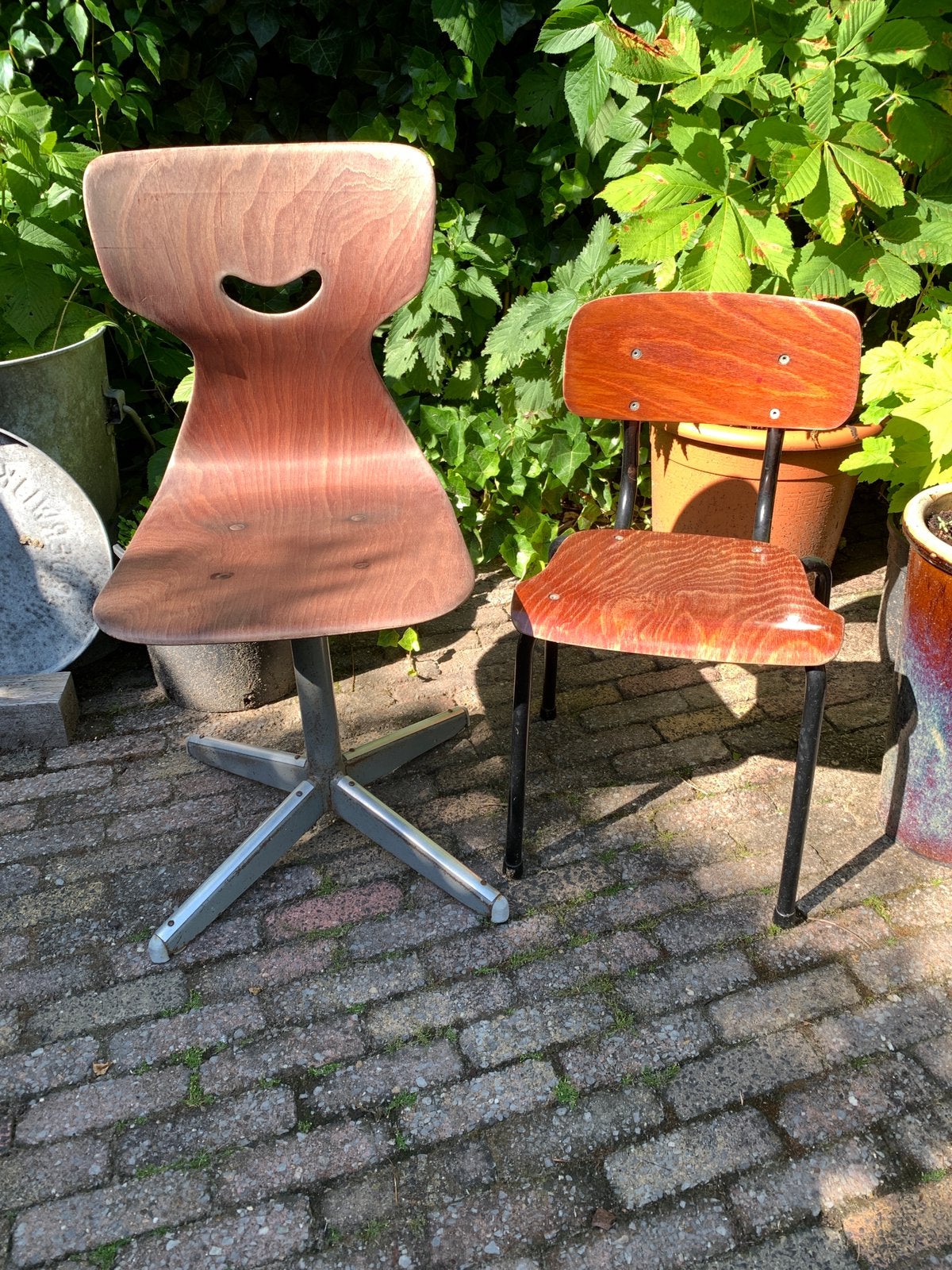 Twee kinderstoeltjes, Ophalen, Zo goed als nieuw, Stoel(en)