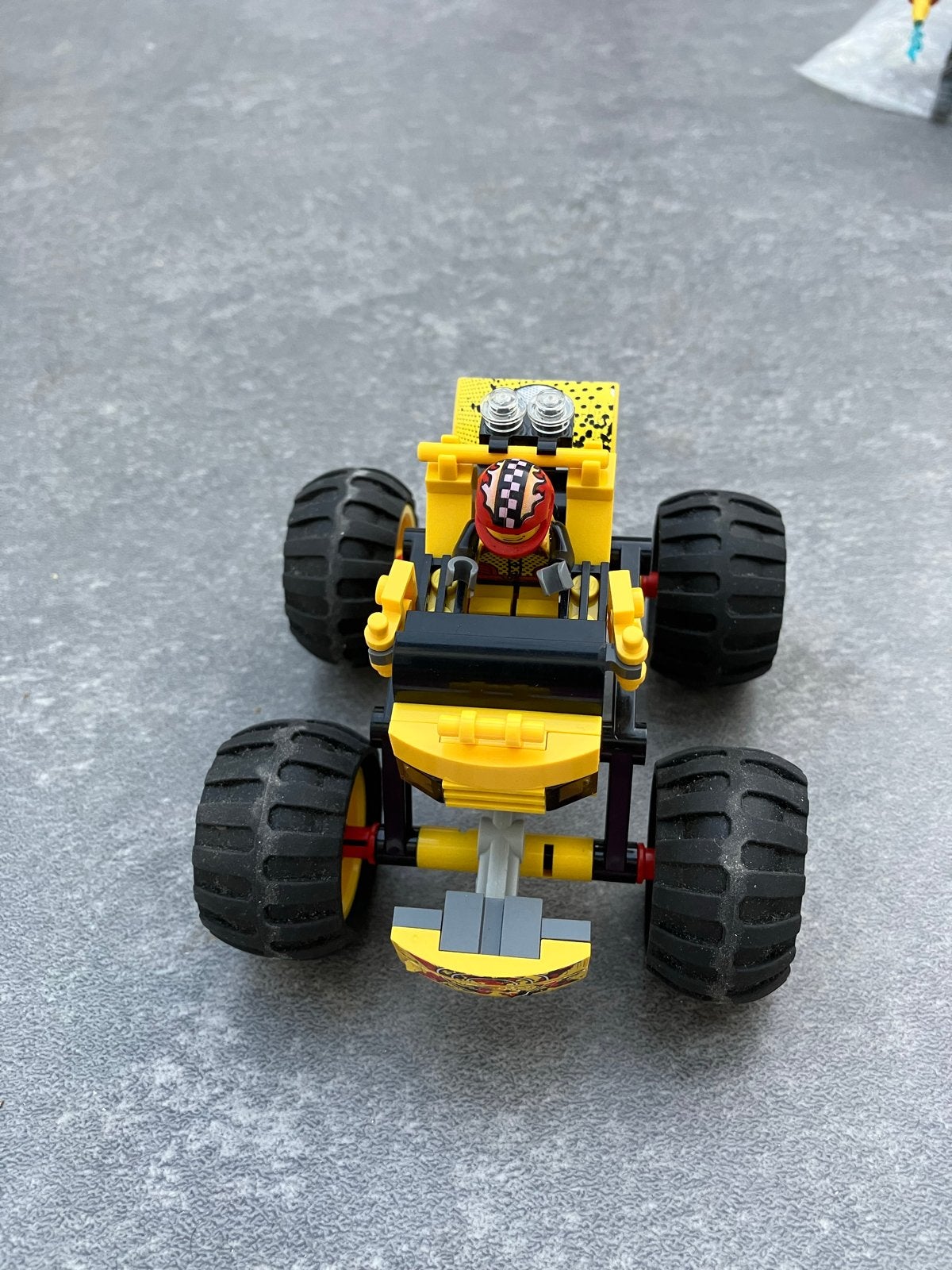 Lego Racers 9093 Monster Truck met coureur, Ophalen of Verzenden, Gebruikt, Overige merken