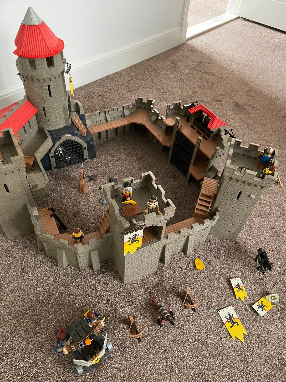 Playmobil kasteel 4865 compleet met extra uitbreiding torens, Ophalen, Zo goed als nieuw