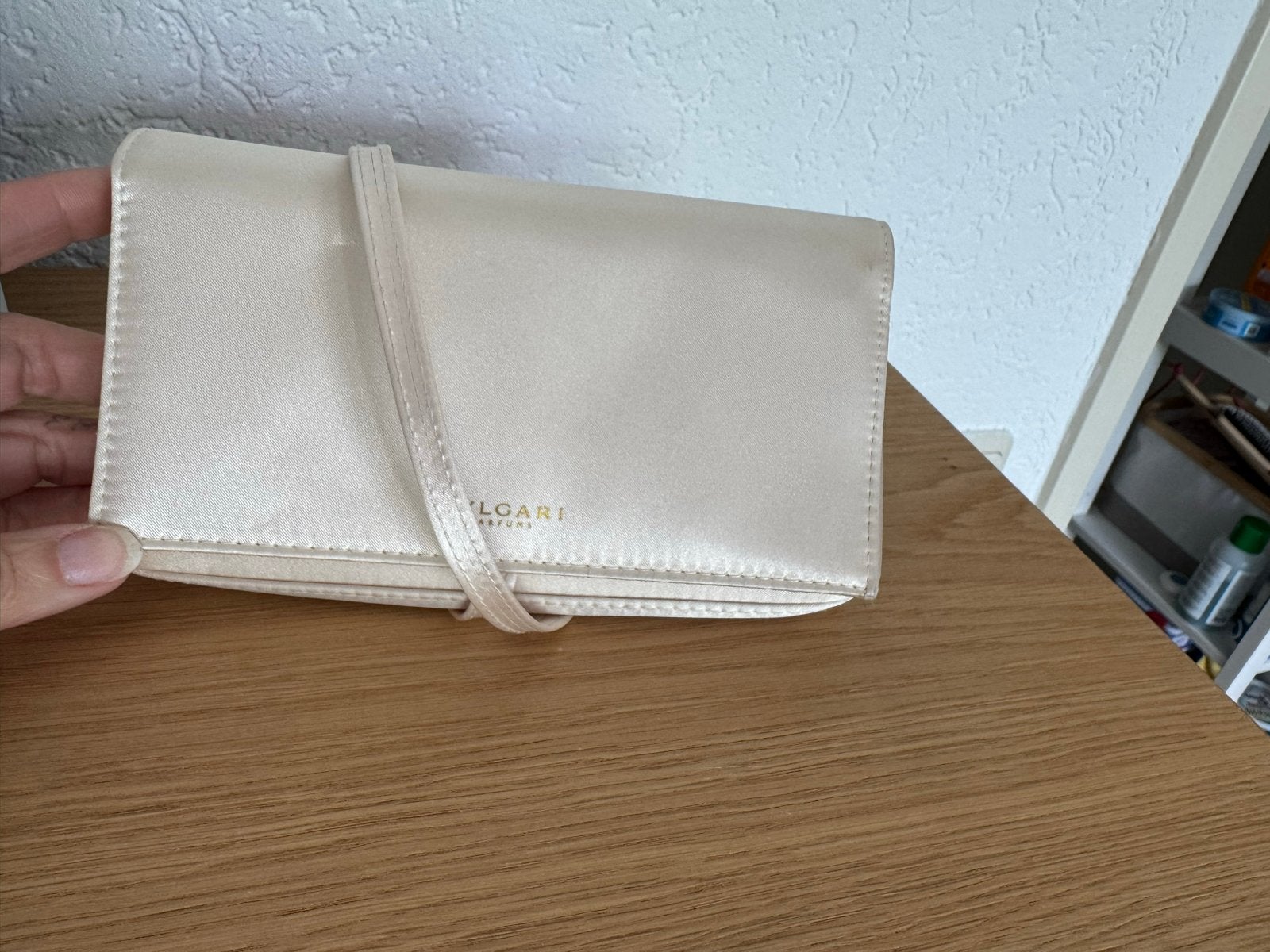 Bvlgari Clutch/Make-up Tasje - Zo goed als nieuw, Sieraden, Tassen en Uiterlijk, Toilettassen, Ophalen of Verzenden, Zo goed als nieuw