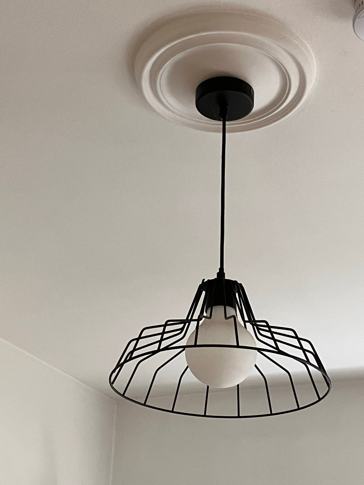 Zwarte draadlamp hanglamp industrieel design, Huis en Inrichting, Ophalen, Zo goed als nieuw, Metaal, E27 (groot)