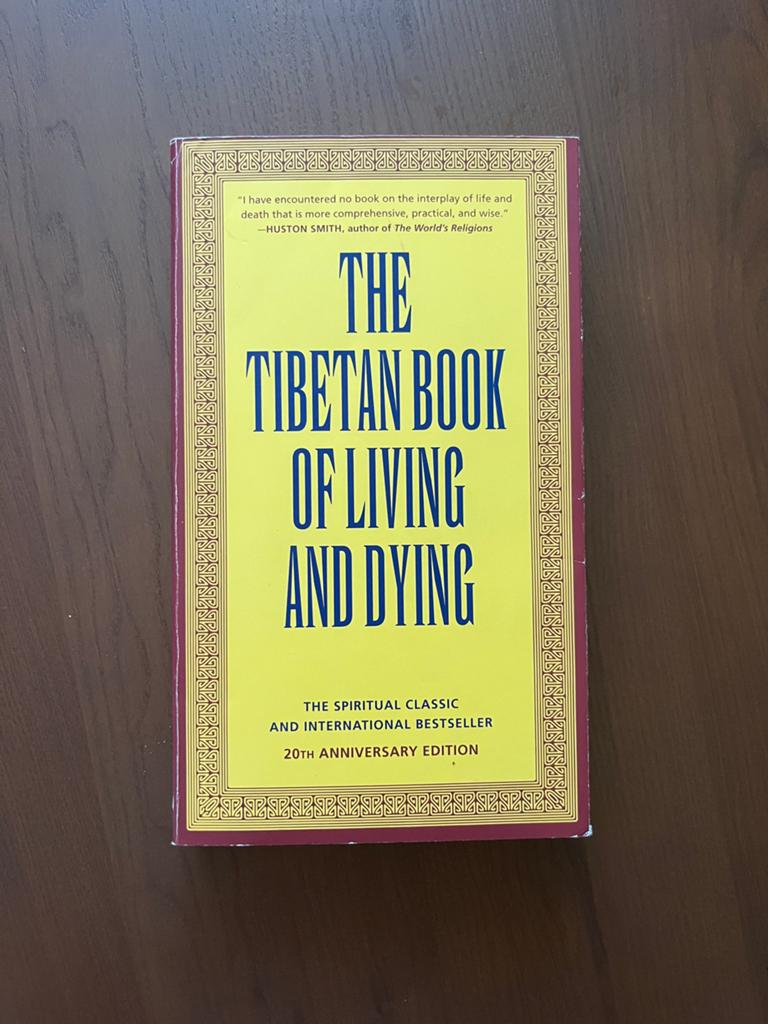 Het Tibetaanse Boek van Leven en Sterven - Sogyal Rinpoche, Boeken, Esoterie en Spiritualiteit, Ophalen of Verzenden, Zo goed als nieuw