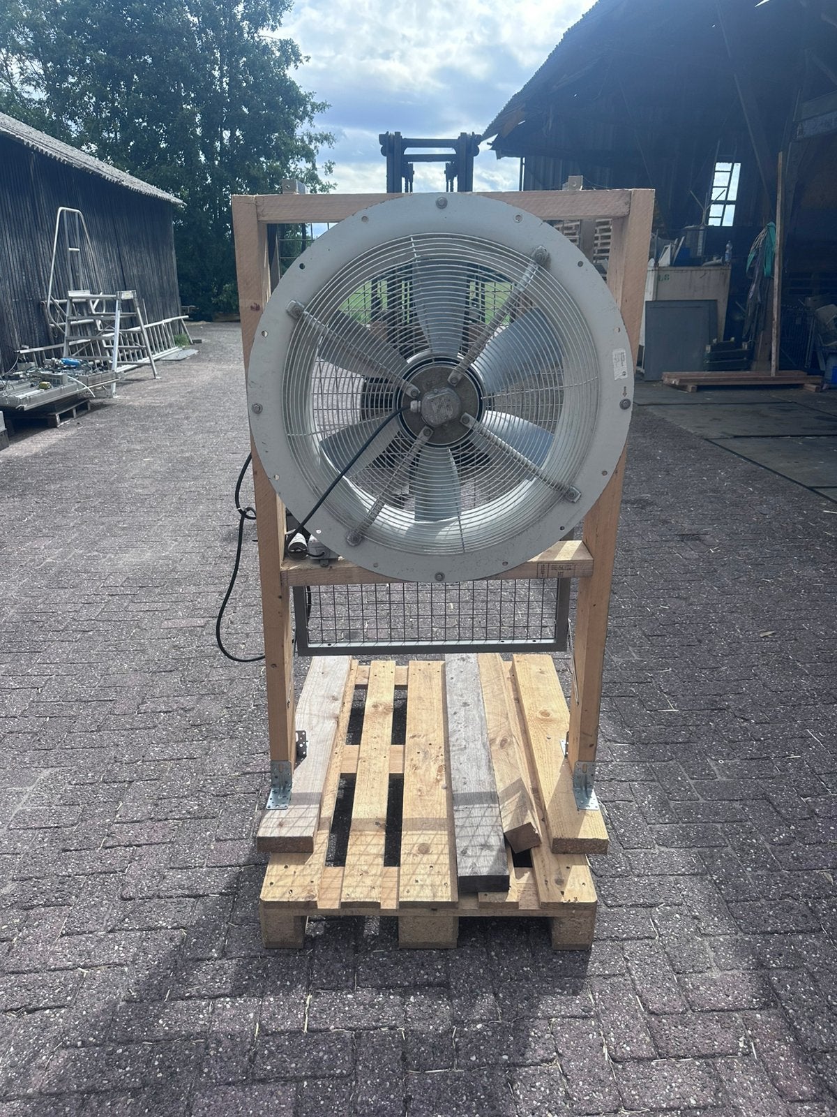 Stal ventilator, Ophalen, Zo goed als nieuw, Ventilator