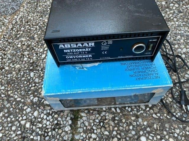 Omvormer 220V naar 12Volt met 12V stekker aansluiting Absaar, Ophalen of Verzenden, Gebruikt, Onderhoud en Reparatie