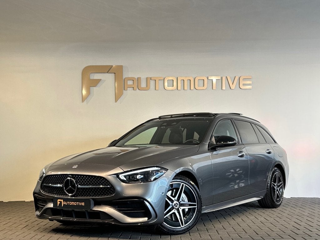 Mercedes-Benz C-klasse Estate 300 e AMG Pano|Keyless|Sfeer, Auto's, Mercedes-Benz, Automaat, Achterwielaandrijving, 4 cilinders