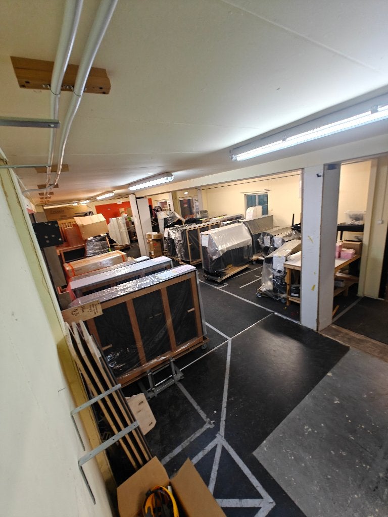 Acht semi-permanente units (200 m2), Zakelijke goederen, Machines en Bouw | Keten en Containers, Ophalen, Onbekend, Onbekend, Onbekend