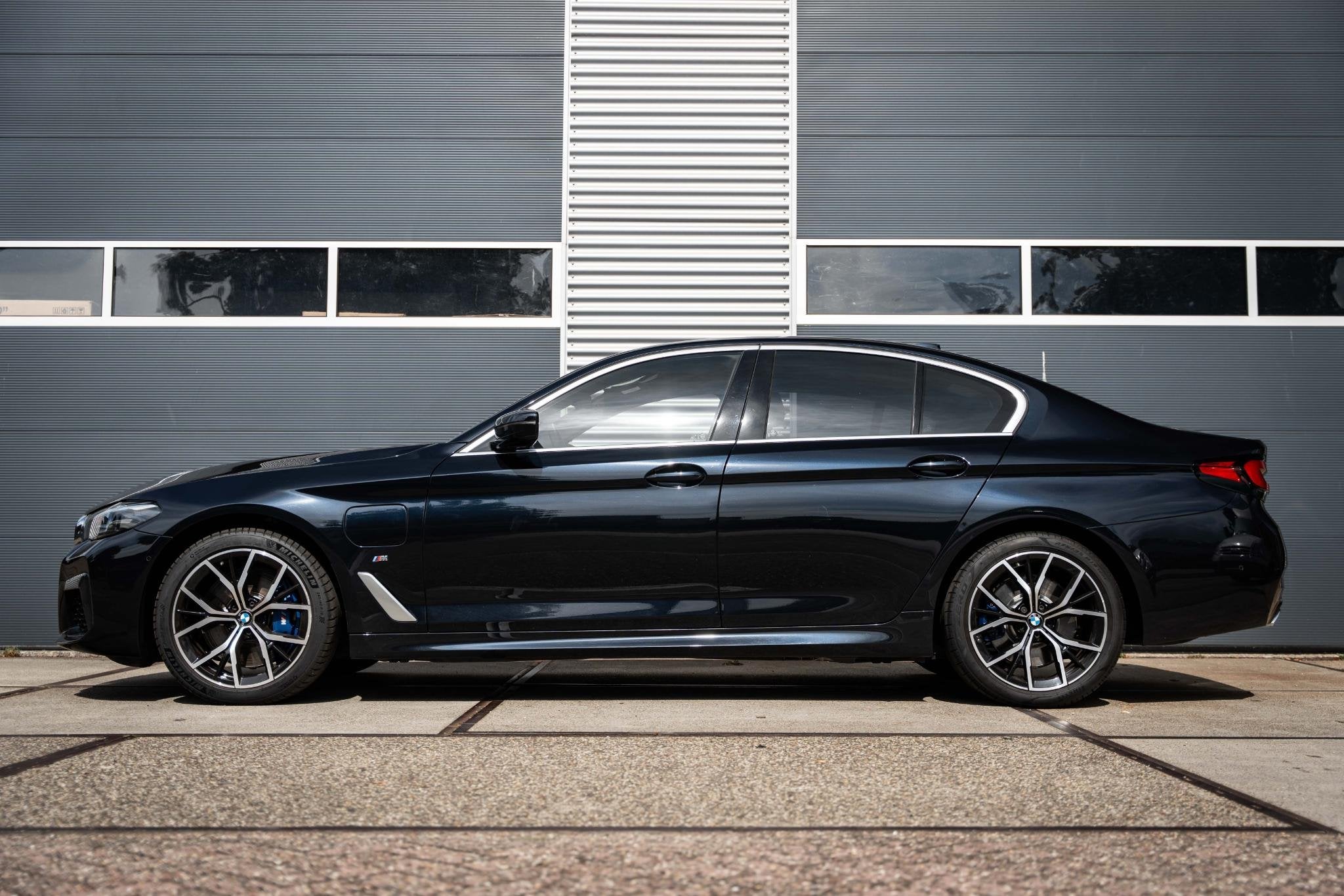 BMW 5-serie 545e xDrive M-sport High Executive |Sfeer |Alcan, 12 maanden, Gebruikt, Euro 6, 394 pk