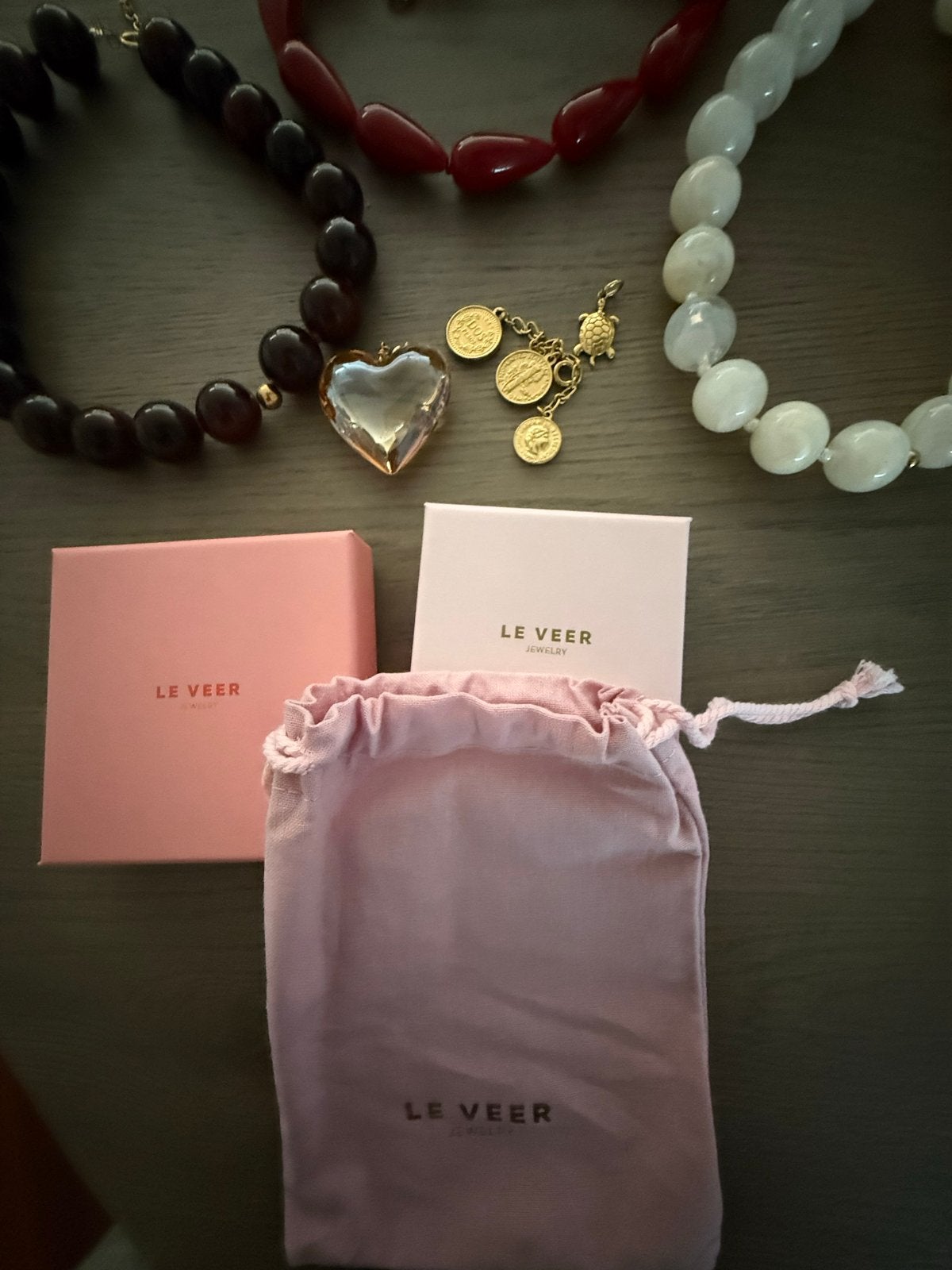 Diverse kettingen en bedels van Le Veer Jewelry, Sieraden, Tassen en Uiterlijk, Kettingen, Verzenden, Nieuw, Rood, Overige materialen