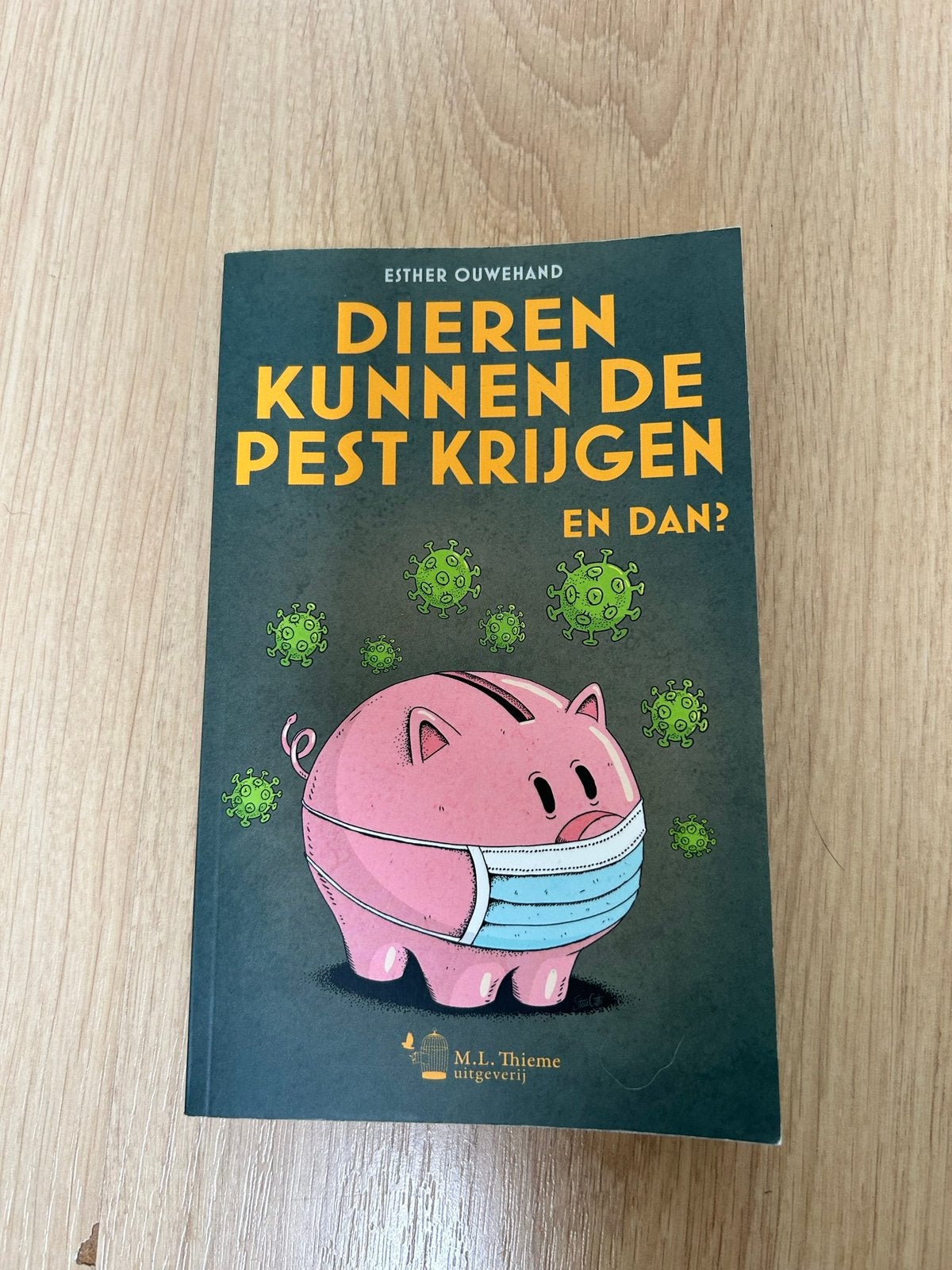 Dieren kunnen de pest krijgen - Esther Ouwehand, Ophalen of Verzenden, Zo goed als nieuw, Nederland
