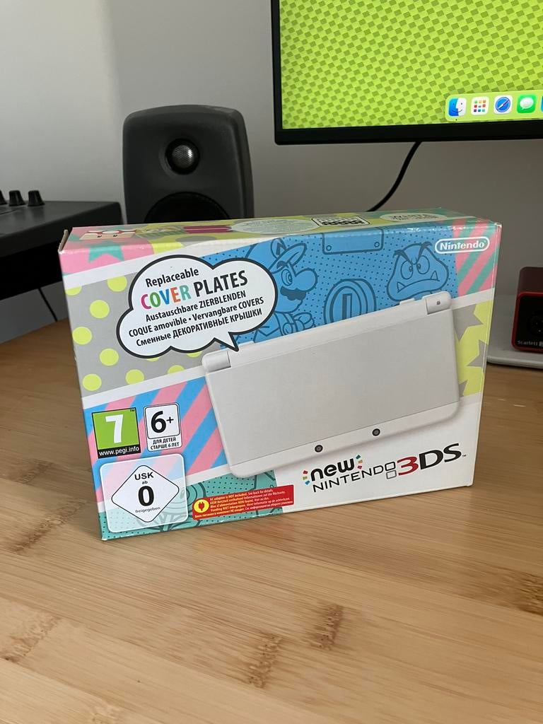 New Nintendo 3DS (Non-XL) - Wit - Compleet in doos, Spelcomputers en Games, Spelcomputers | Nintendo 2DS en 3DS, Zo goed als nieuw