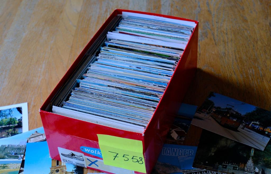 Grote Doos met ruim 1050 ONBESCHREVEN kaarten  POSTCROSSING, Ophalen of Verzenden, 1960 tot 1980, Ongelopen, Overig Europa