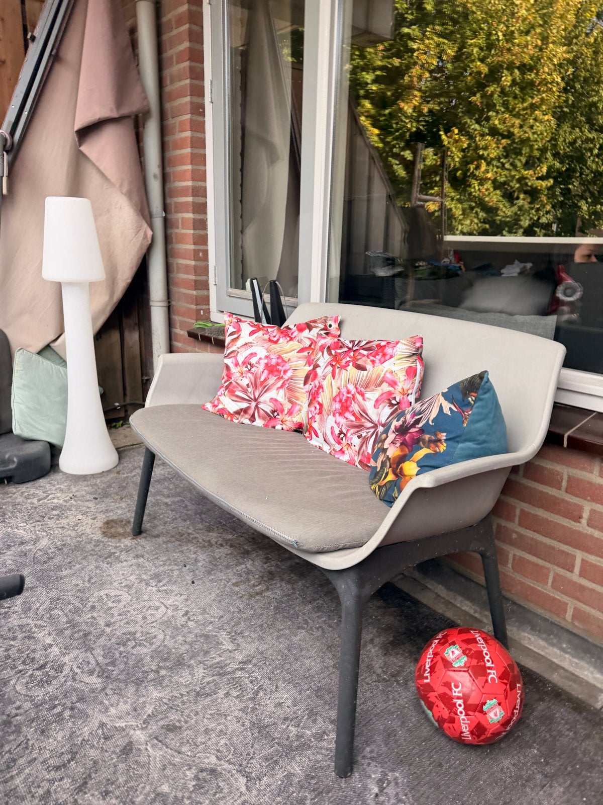 Comfortabele tuinbank met kussens, Kunststof, Gebruikt, Blokker, Ophalen of Verzenden