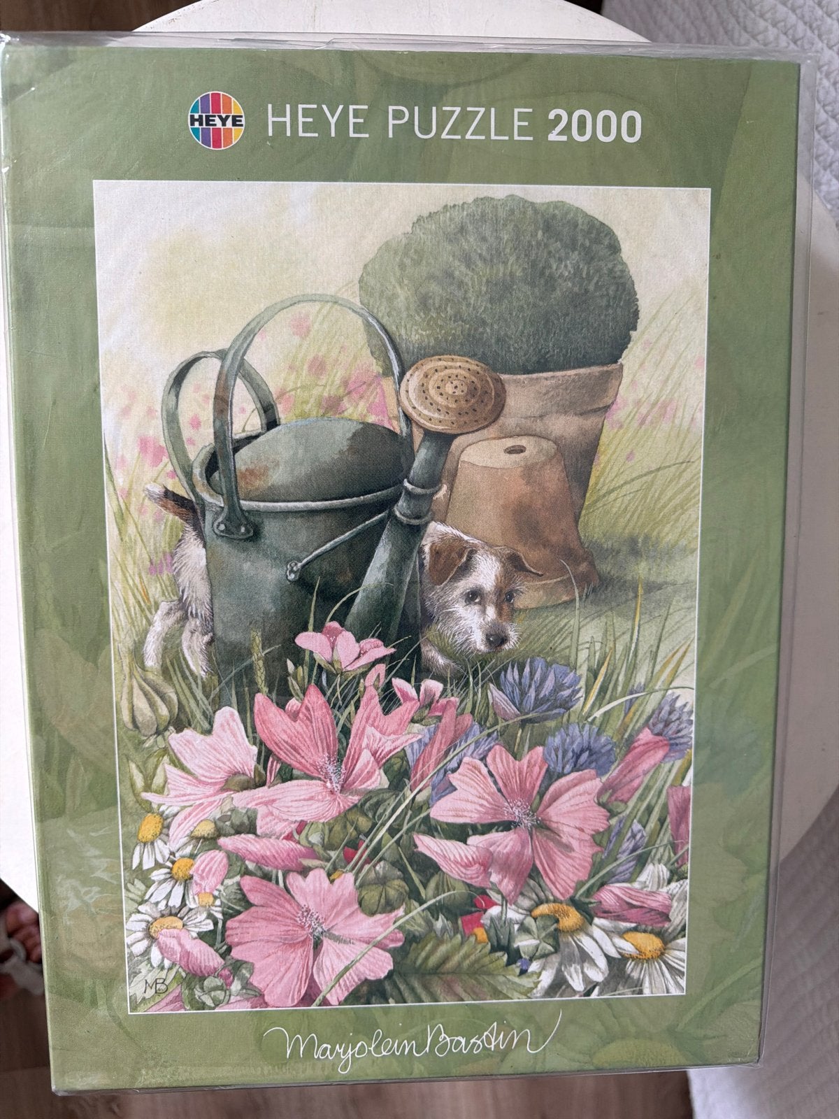 Heye Puzzel 2000 Stukjes Marjolein Bastin Tuin Hond, Ophalen of Verzenden, Meer dan 1500 stukjes, Nieuw, Legpuzzel