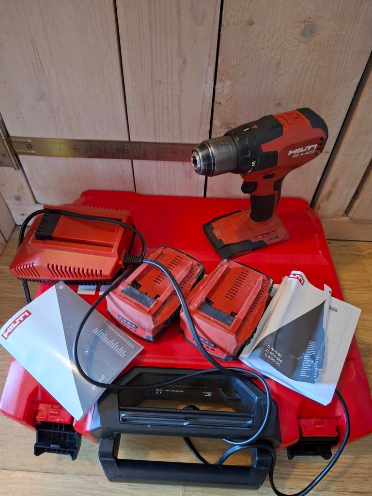 Hilti SF 4-A22 Accuboormachine met 2 accu's en lader, Ophalen of Verzenden, Gebruikt