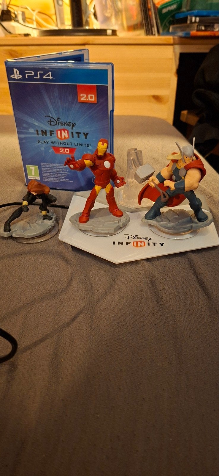 Disney Infinity 2.0 PS4 Starter Pack met 3 Figuren, Ophalen of Verzenden, Zo goed als nieuw, Overige kleuren, Met games