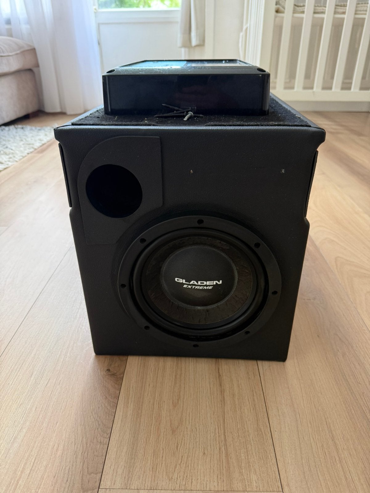 Subwoofer + versterker, Ophalen of Verzenden, Zo goed als nieuw, Subwoofer, Overige merken