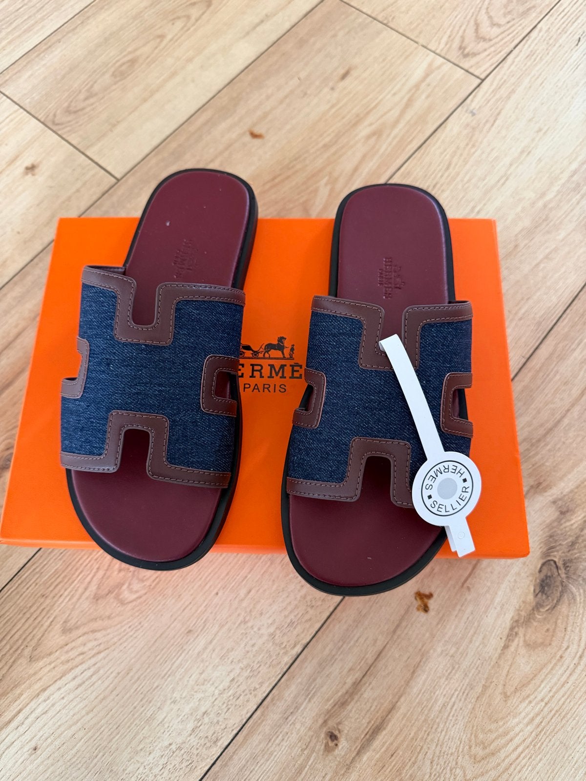 Hermes en Dior Slippers - Diverse kleuren en maten, Ophalen of Verzenden, Nieuw, Zwart, Slippers