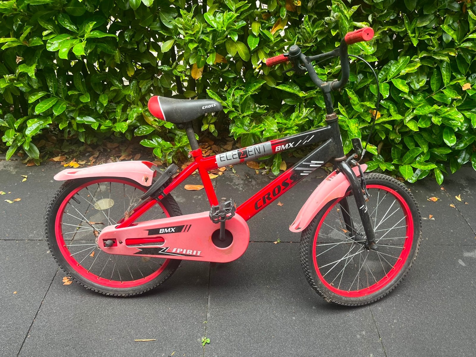 Spirit BMX Cross jongensfiets rood 20 inch, Fietsen en Brommers, Ophalen, Gebruikt