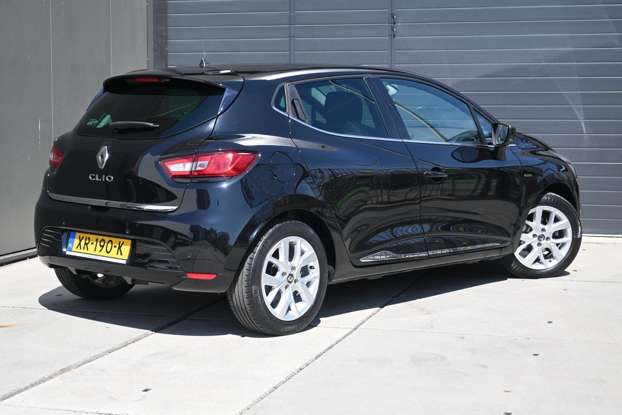 Renault Clio TCe 90 Limited | NAVI | CRUISE CONTROL | CLIMAT, Voorwielaandrijving, 898 cc, Stof, Gebruikt