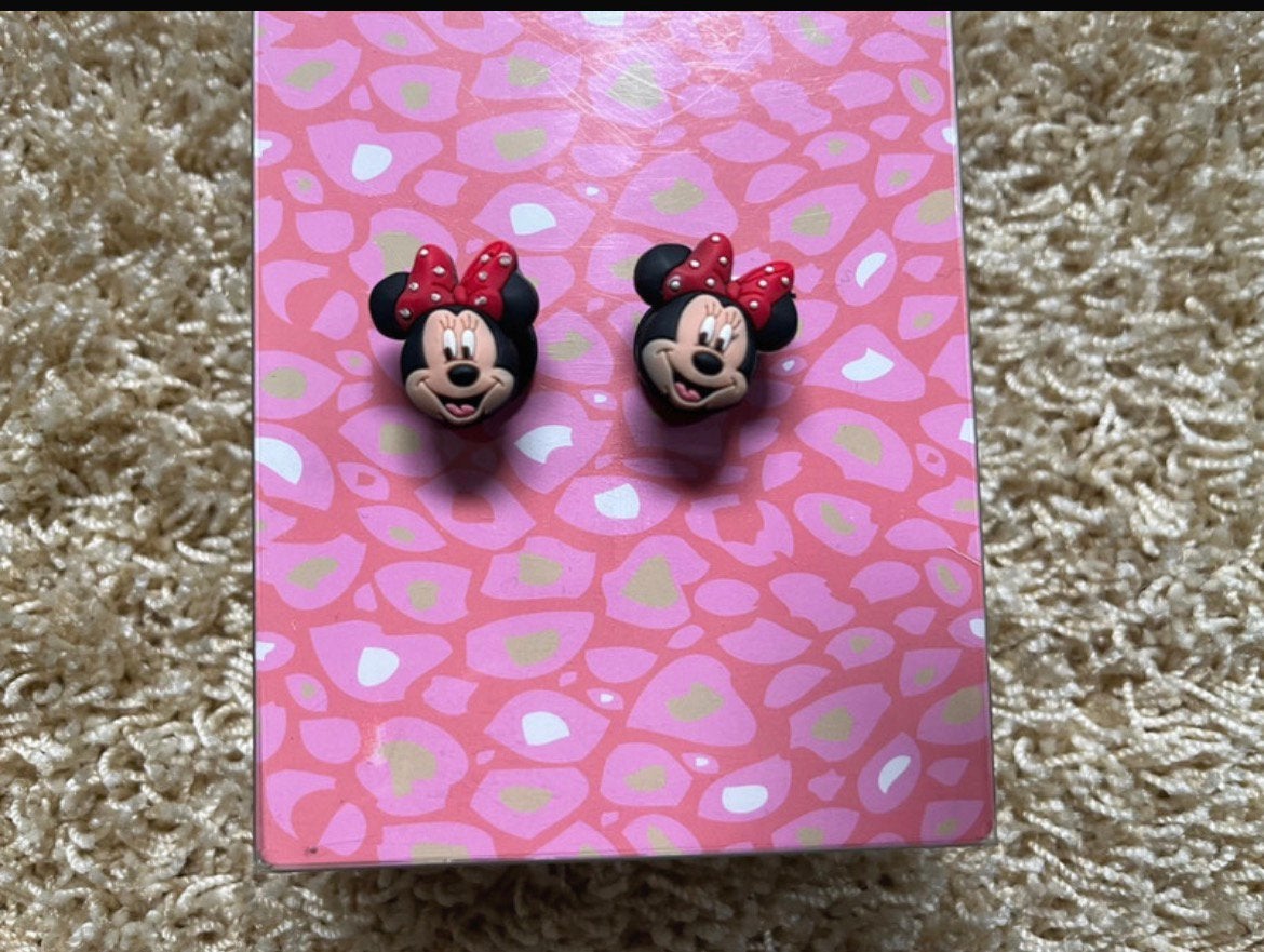 Crocs jibbitz/charms Disney Minnie Mouse, Ophalen of Verzenden, Mickey Mouse, Zo goed als nieuw, Overige typen