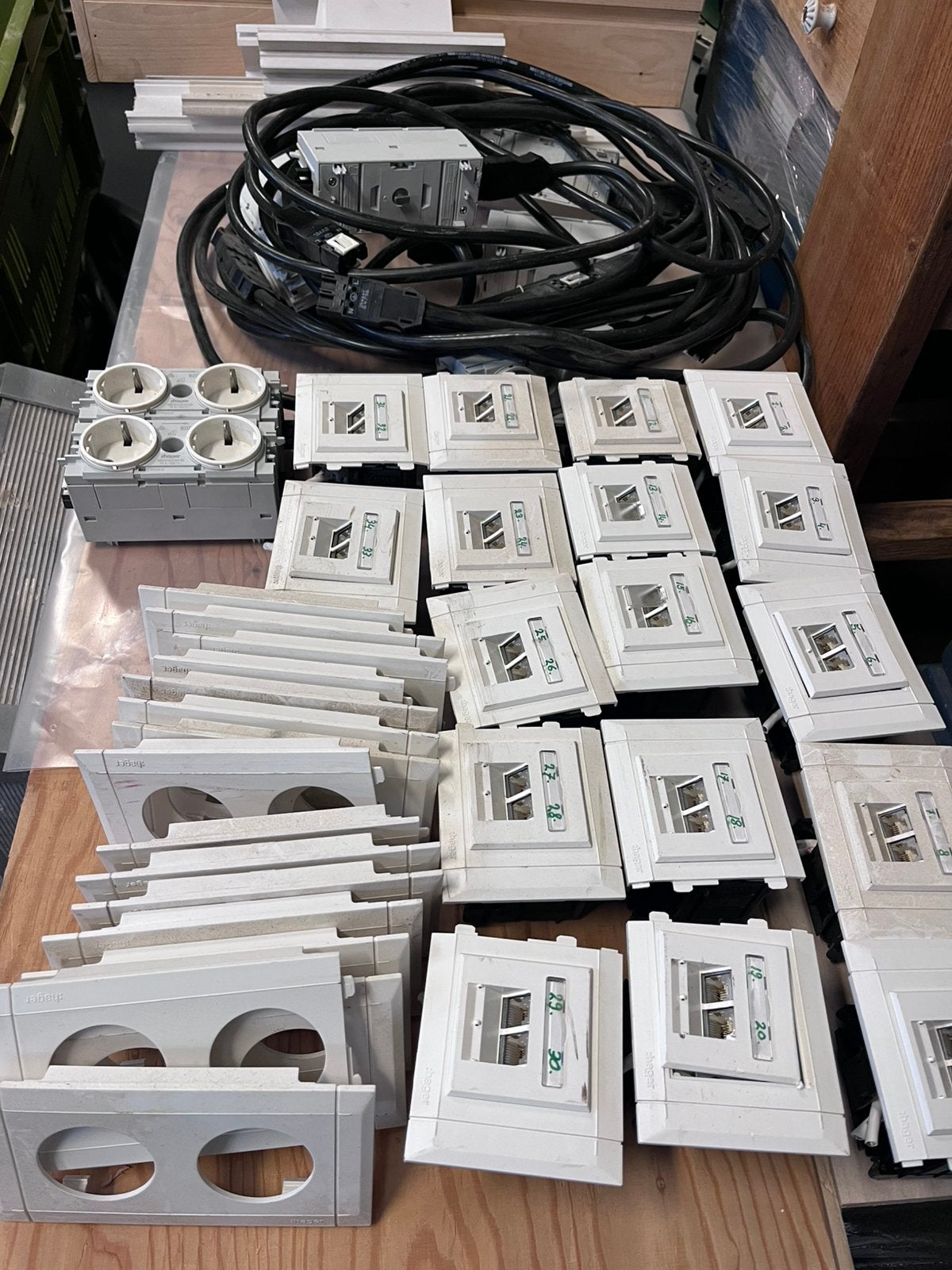 Gratis af te halen kabelgoten en installatie materiaal, Ophalen, Gebruikt, Overige typen