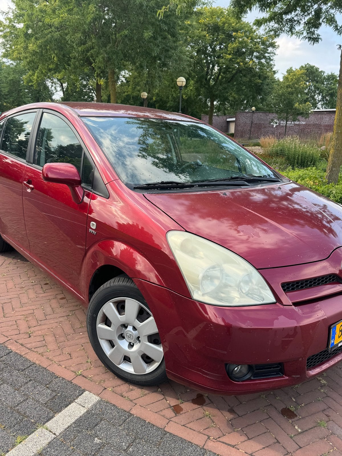 Toyota Corolla Verso 1.8 Vvt-i AUT 7P 2005 Rood, 4 cilinders, 129 pk, 7 stoelen, Origineel Nederlands