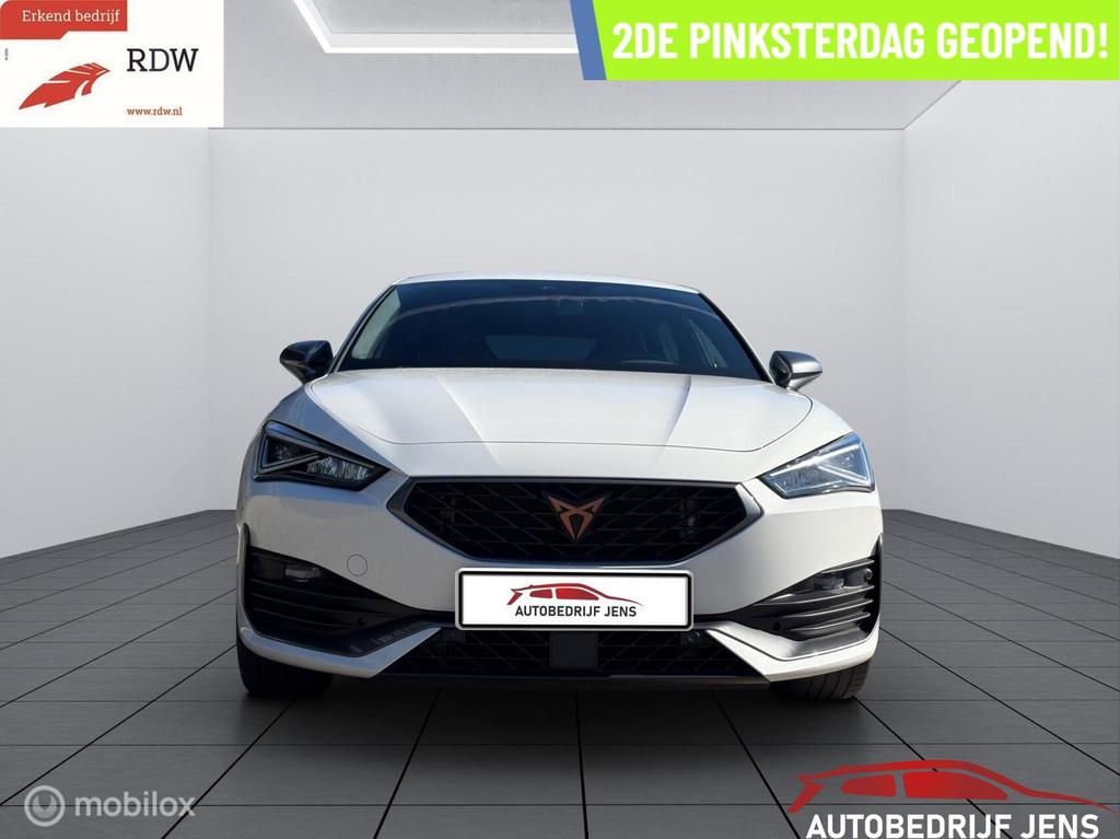 CUPRA Leon 1.4 e-Hybrid VZ 245PK|PDC|NAVI|APPLE CARPLAY, Auto's, Cupra, Gebruikt, 4 cilinders, Leon, Leder en Stof