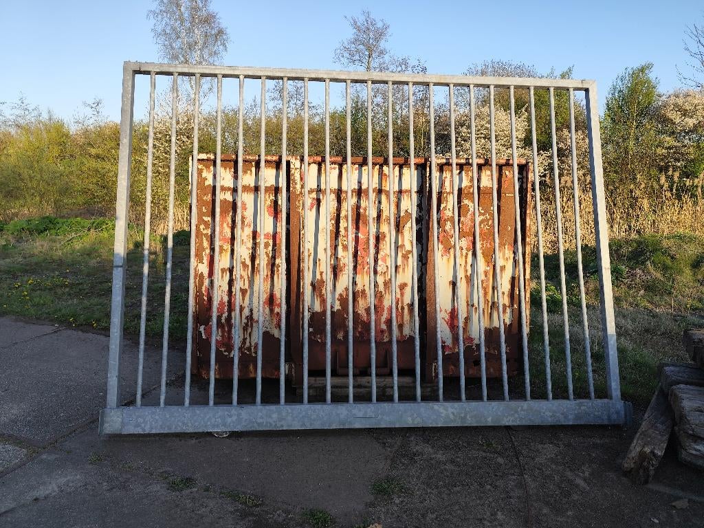 Gegalvaniseerd hekwerk schuifhek, Ophalen, Gebruikt, Staal, 200 cm of meer